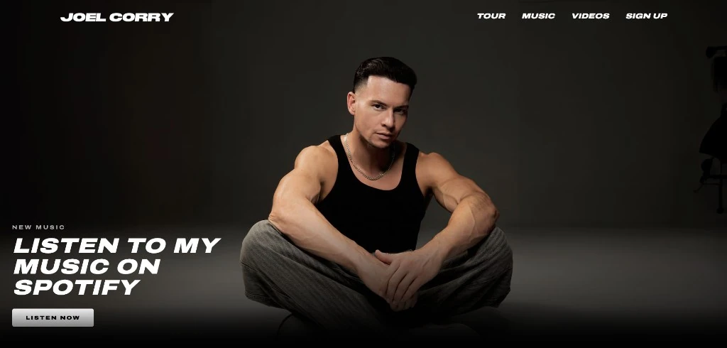 Homepagina van Joel Corry, met een Spotify-call-to-action